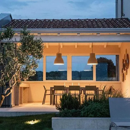 Kana Comfortable 4* Kaštelir